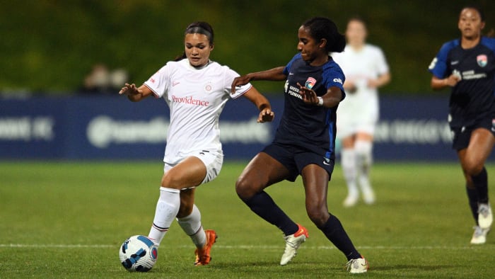 Sophia Smith and Naomi Girma are among NWSL’s rising stars